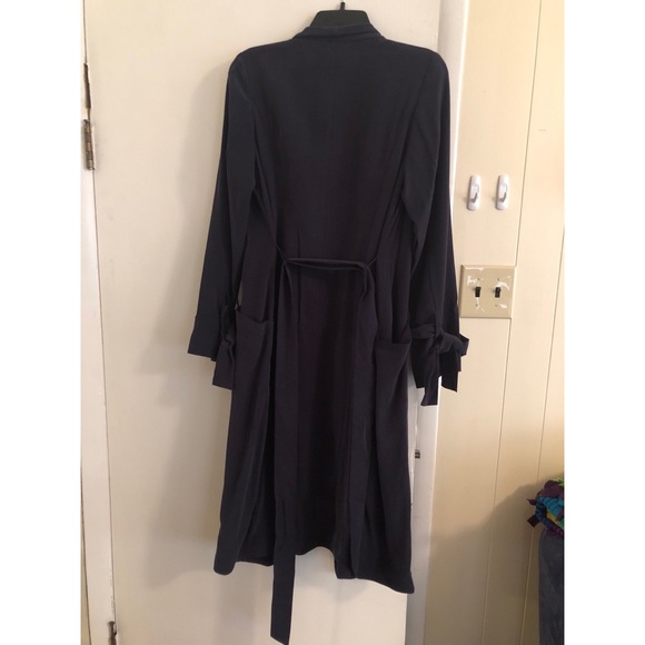 Express Trench Coat (small) - Picture 3 of 4